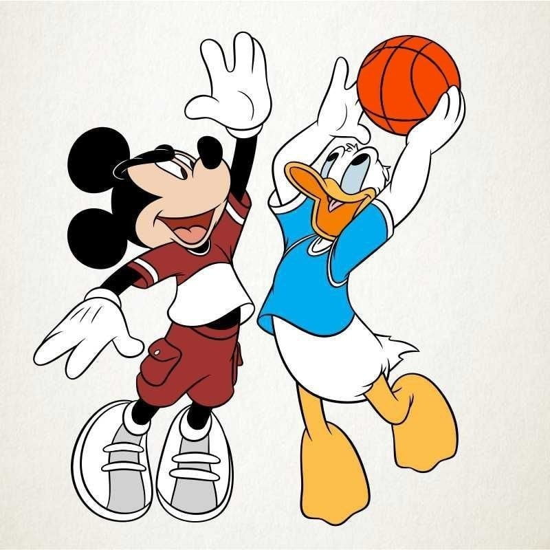 Mickey y Donald juegan